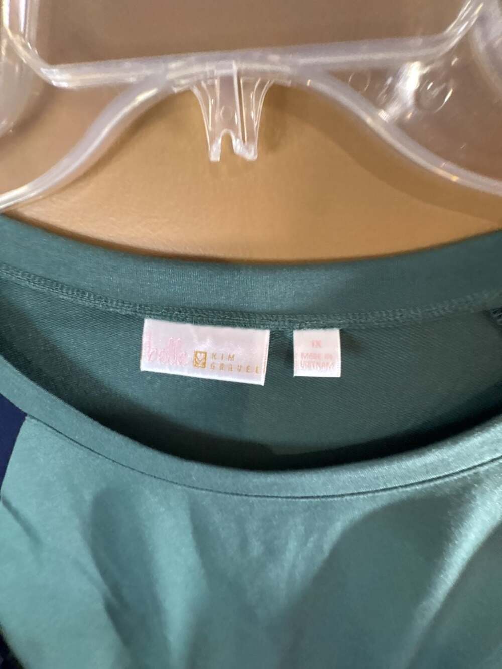 HC1083 Kim Gravel Belle Long Sleeve Raglan Top Knotted Hem, Green and Navy 1X